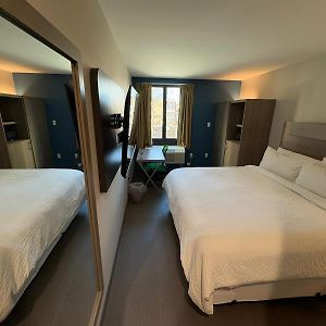 Premium King Room